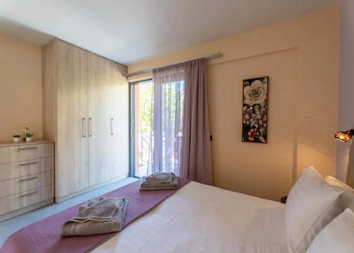 Napier's Apartament *